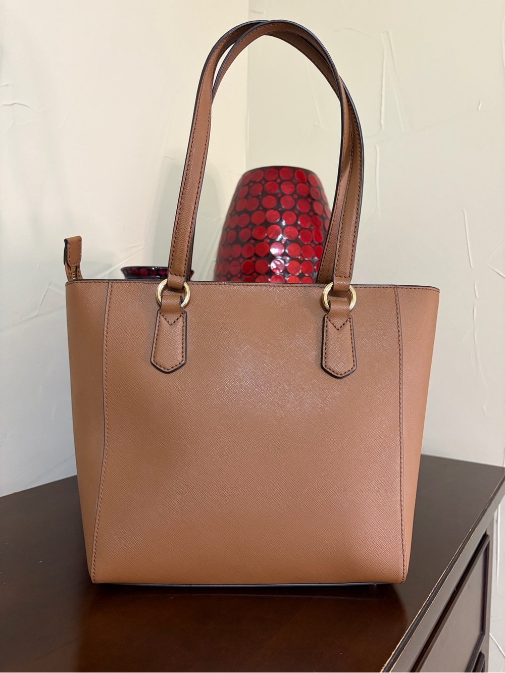 Michael Kors Light Brown Joey Saffiano Leather Medium Pocket Tote - Picture 4 of 17